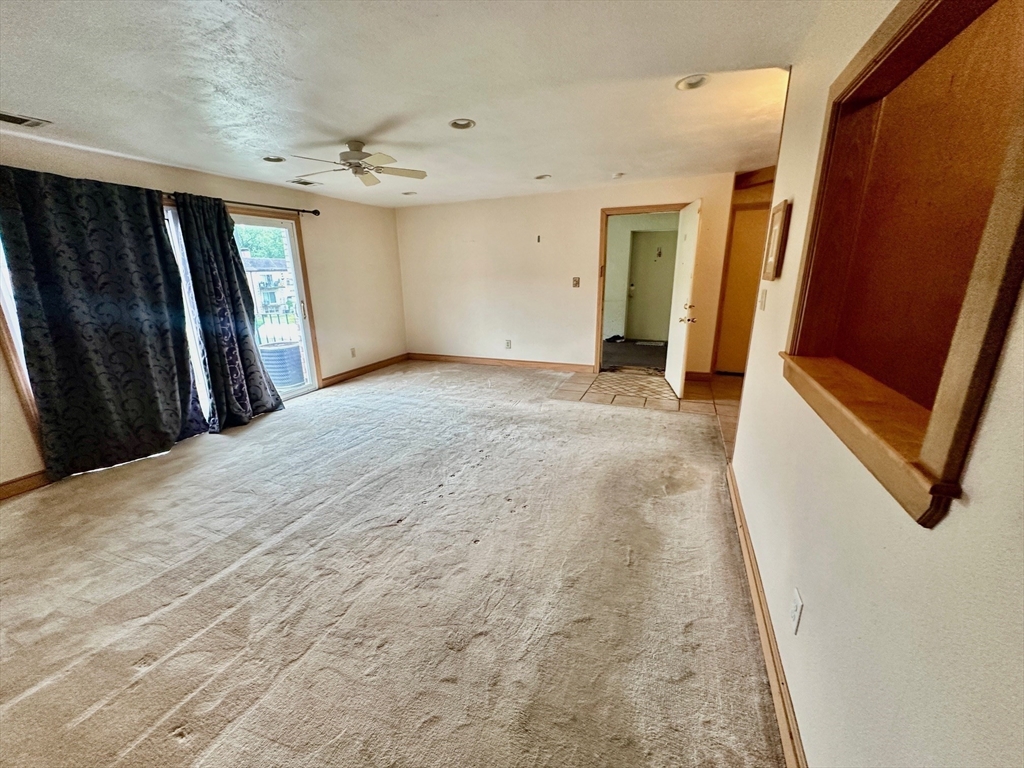 104 Oak St, Brockton