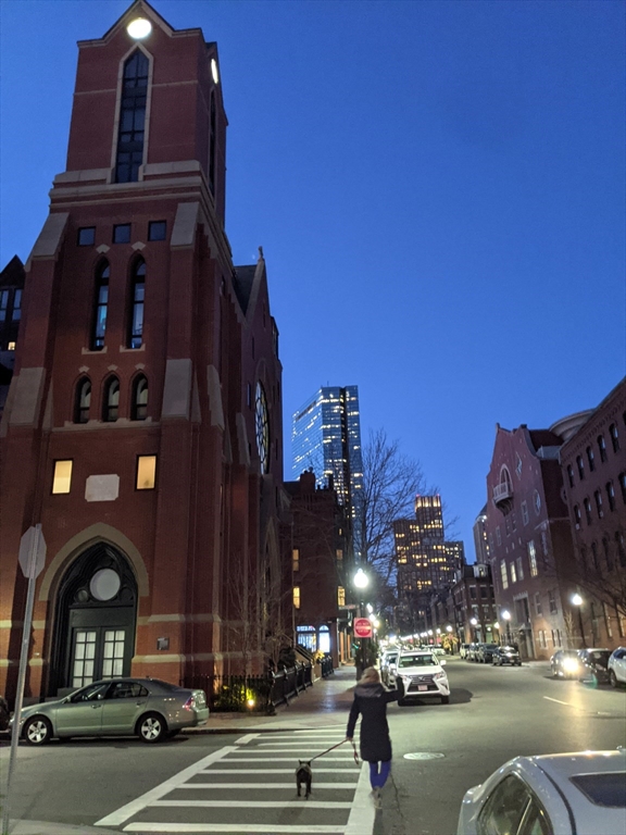 2 Clarendon St, Boston