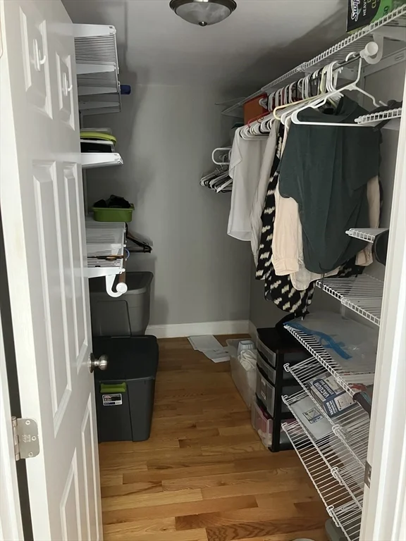 27 Cummings St, Medford