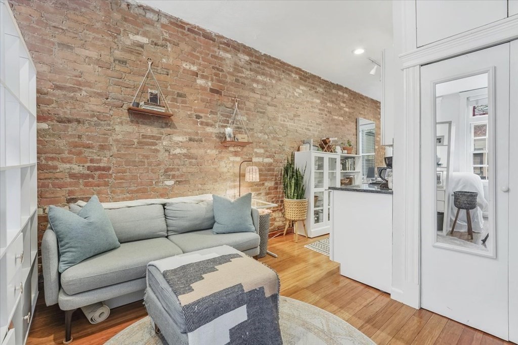 21 Temple St, Beacon Hill