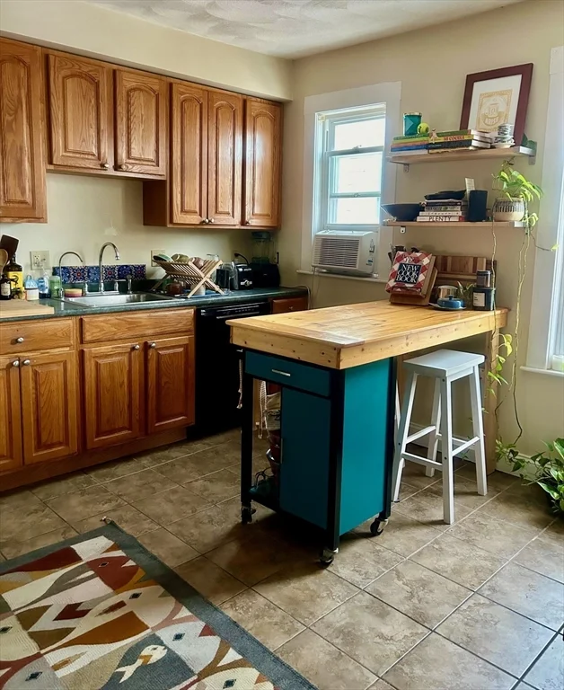 11 Heath, Somerville