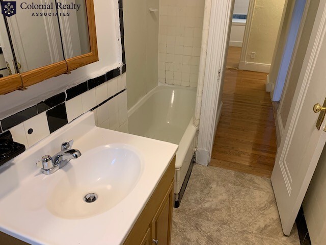 1810 Commonwealth Ave, Brighton