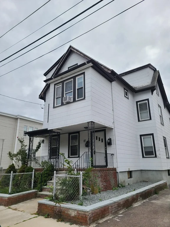 17 Stearns St, Malden