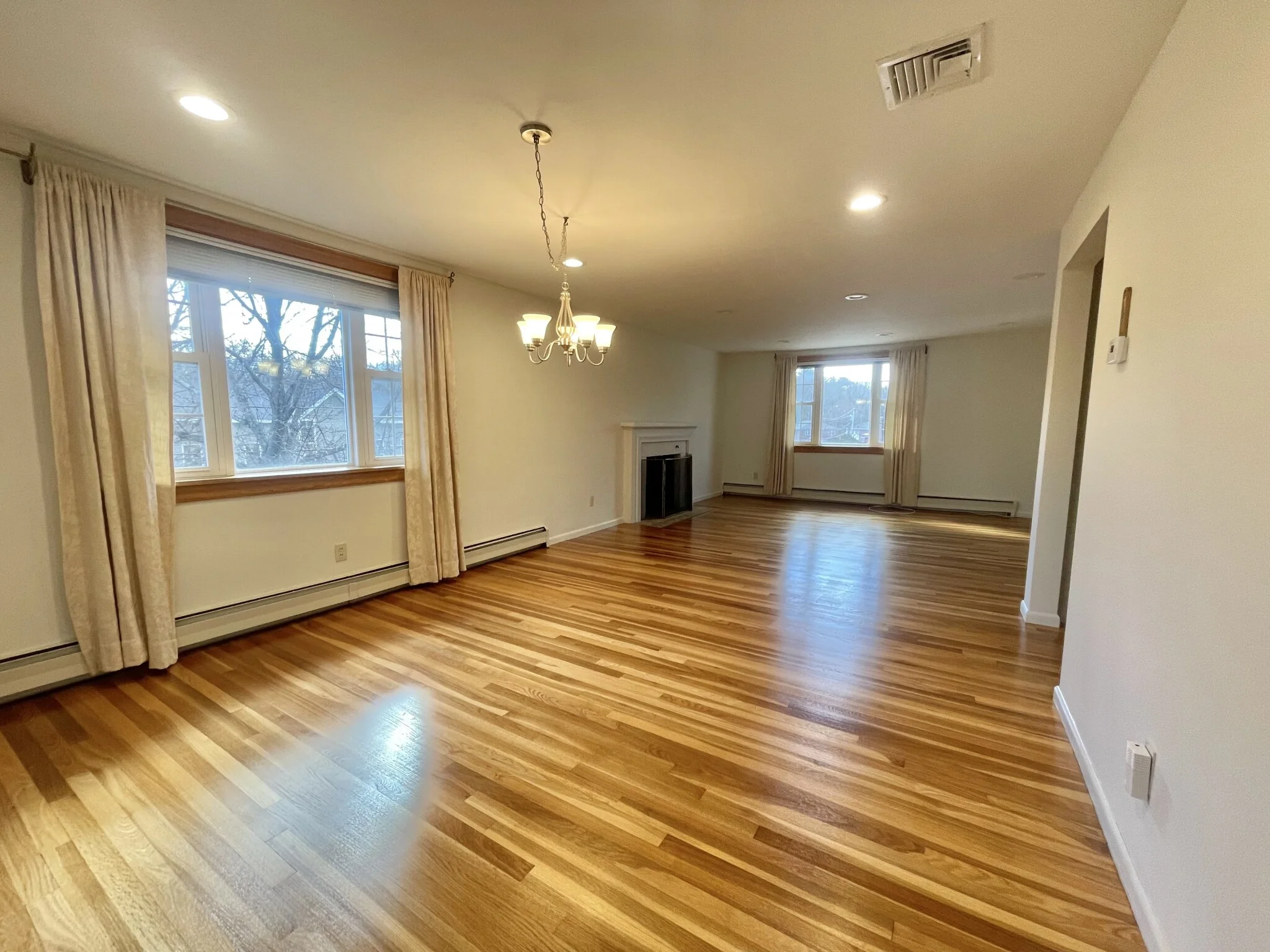 77 Louise, Chestnut Hill