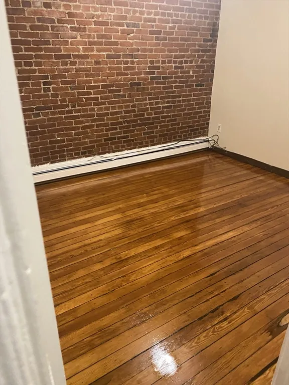 72 Florida, Dorchester