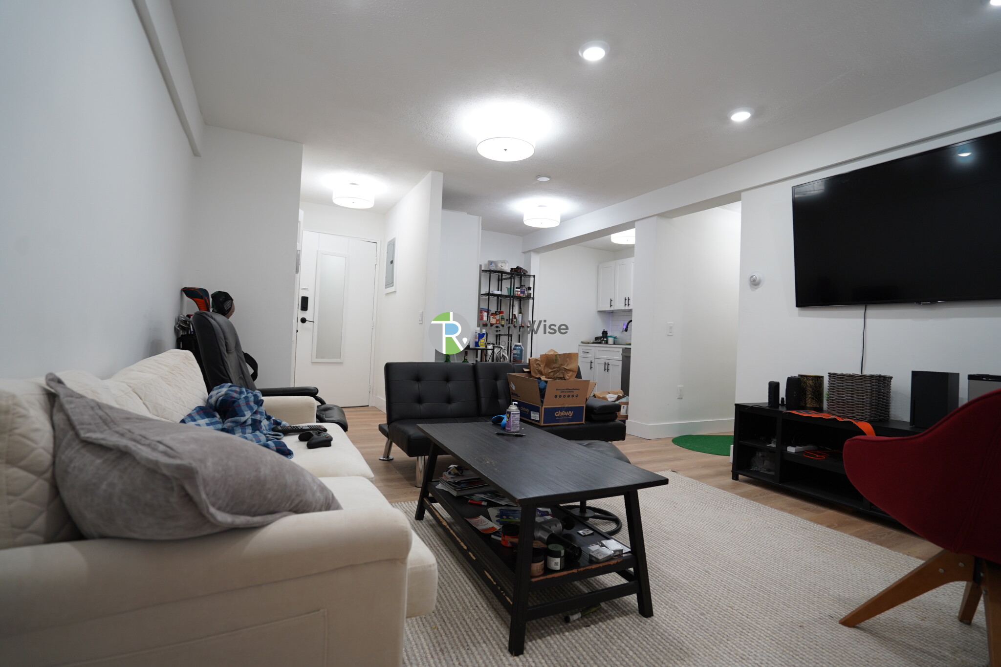 741 East 6th St, South Boston