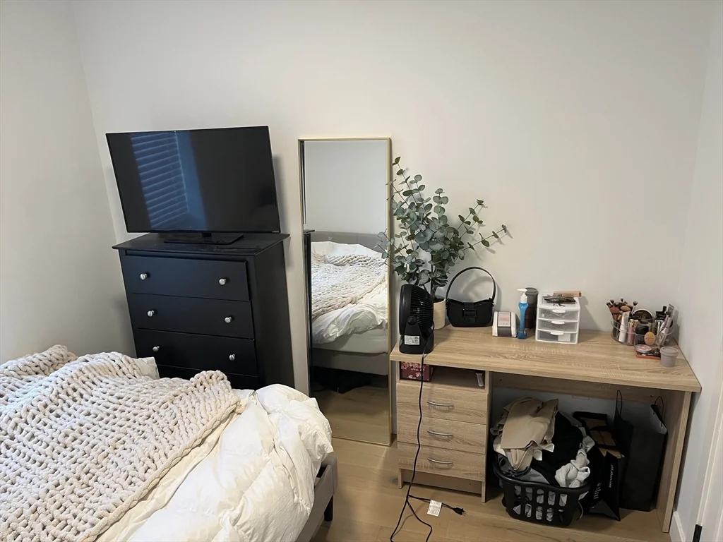 144 Old Colony Ave, South Boston