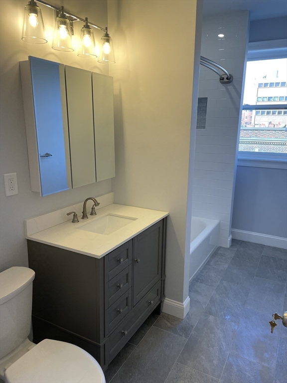 3 Alton Pl, Coolidge Corner