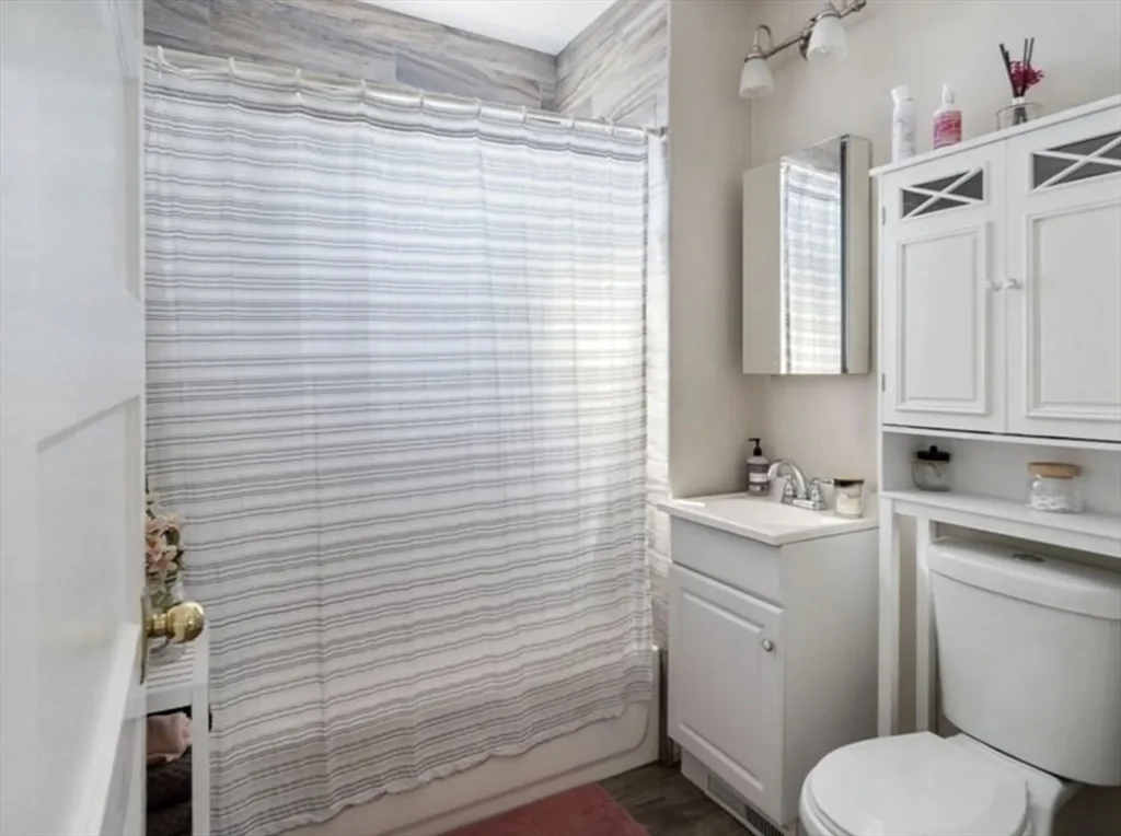 44 Green Leaf, Tufts University