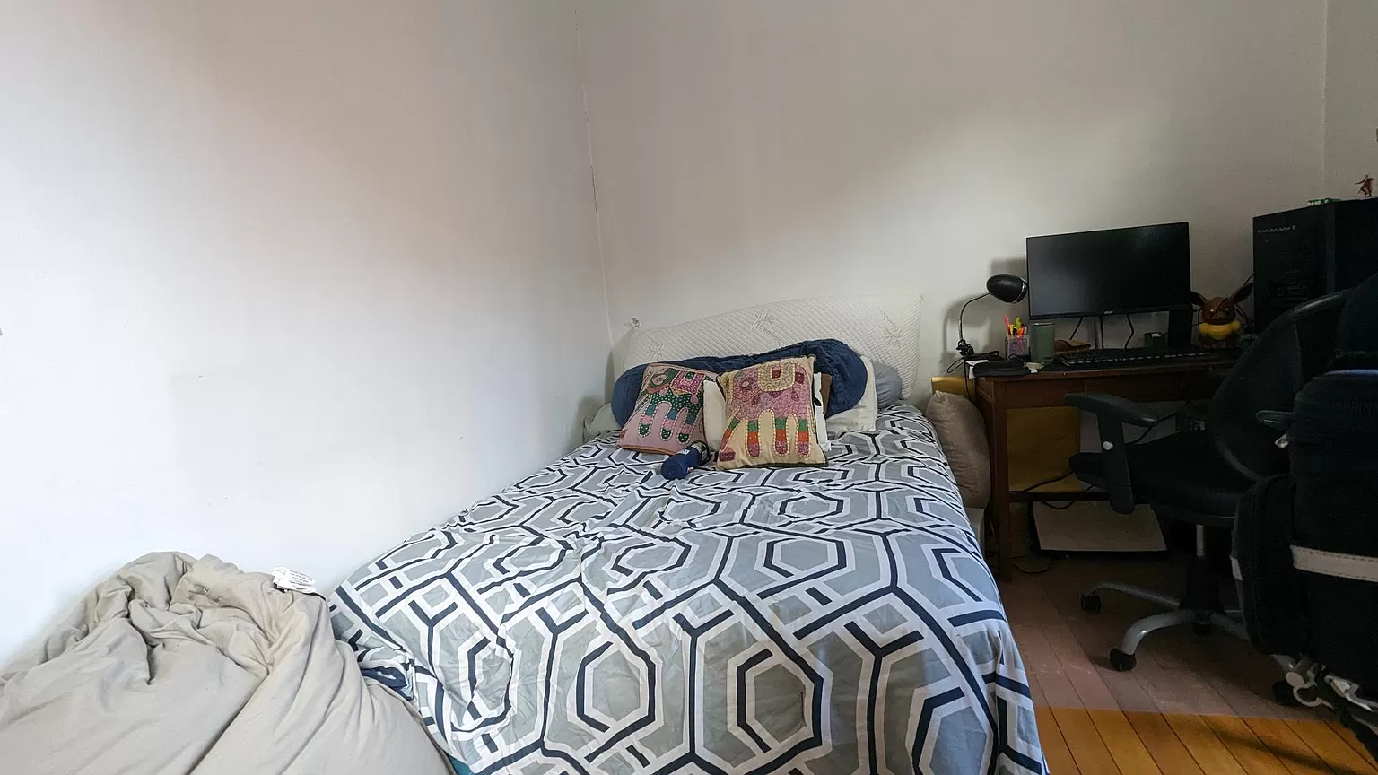 3 bed, 2 bath apartment for rent at 1516 Commonwealth Ave Unit 1, Brighton — photo 1 of 10