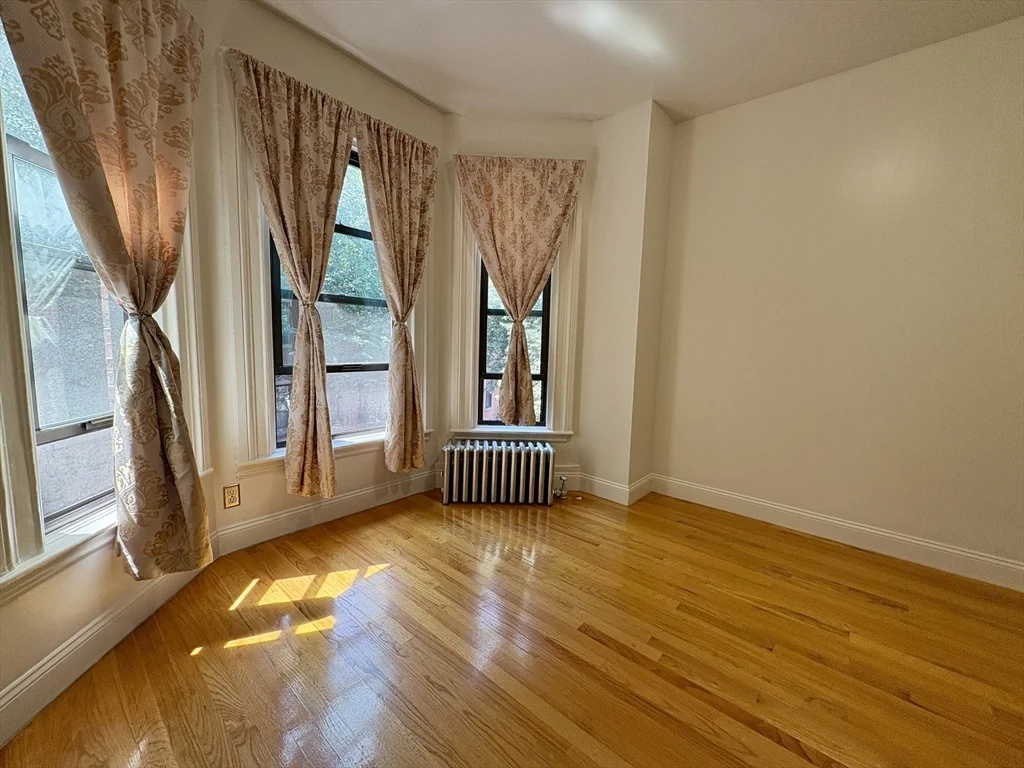 49 Dwight St, South End