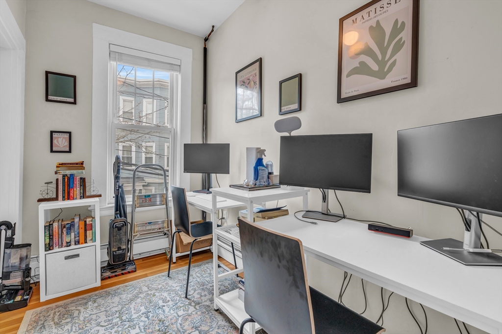 210 W 8th, South Boston