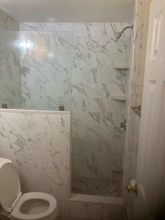 25 Highland Ter, Needham