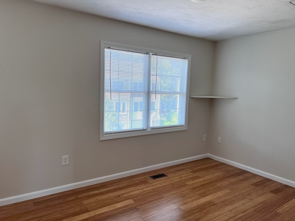 41 Boston Rd, North Billerica