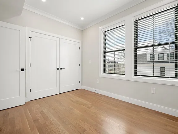 281 Lamartine St, Jamaica Plain