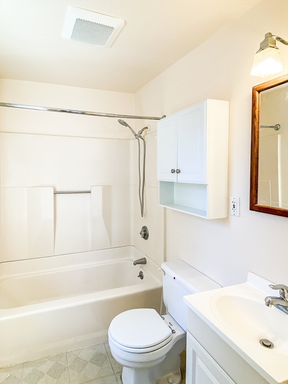 25 Main St, Framingham