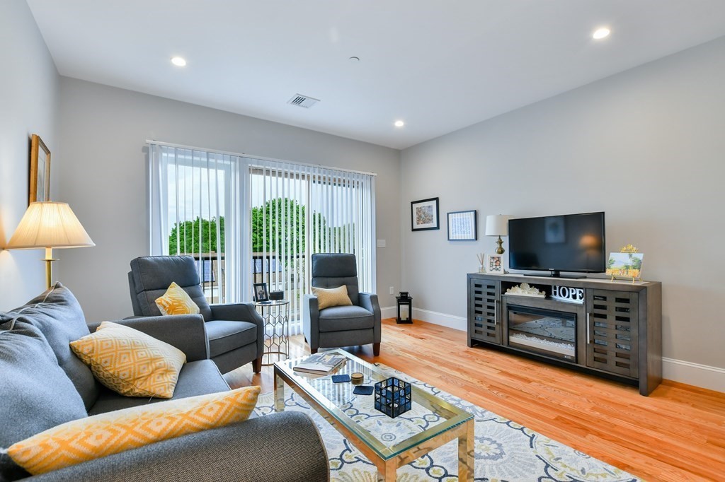 5 Mcbride St, Jamaica Plain