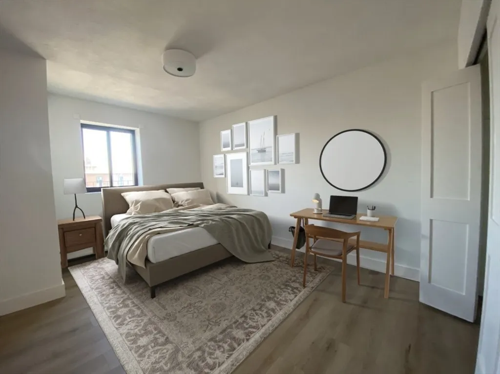 880 East 4th St, South Boston