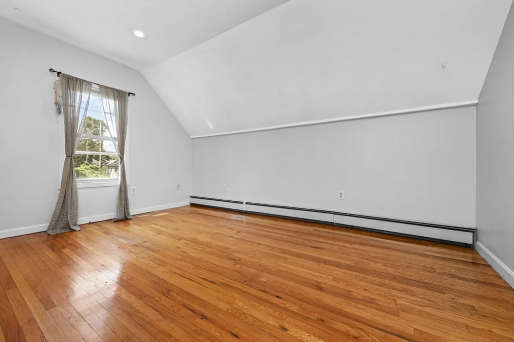 55 Cottage St, Melrose