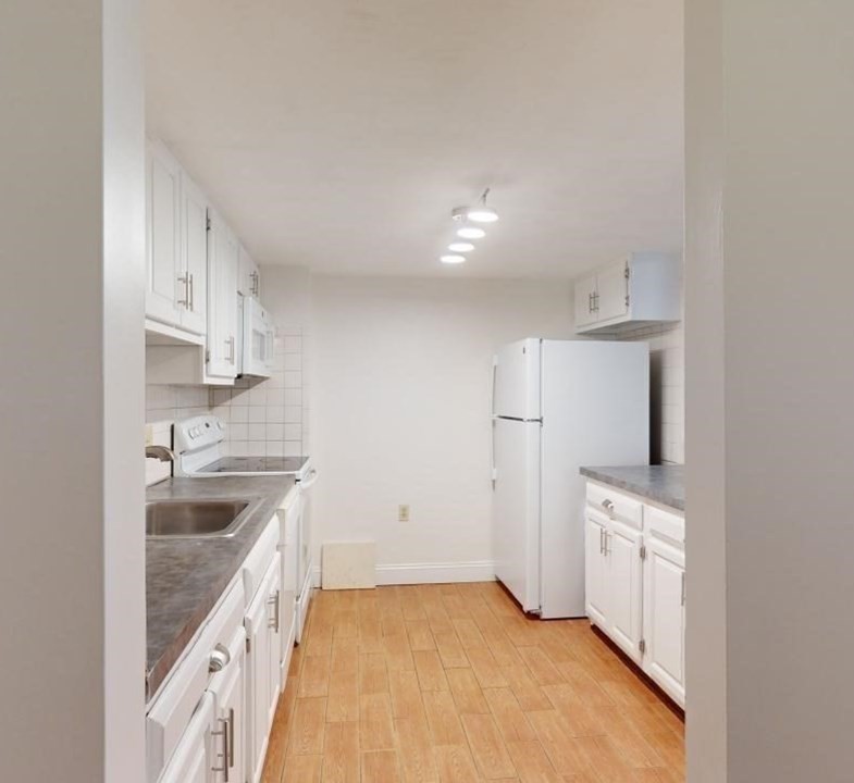 390 Broadway, Winter Hill