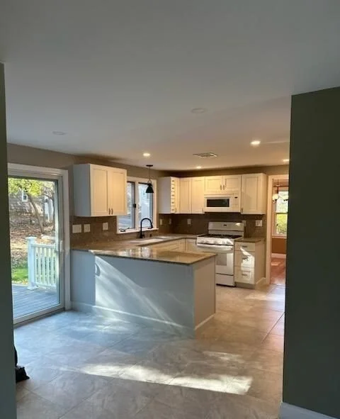 202 Dale St, Waltham