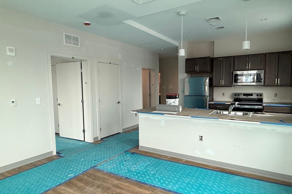 1170 Tremont St, Roxbury