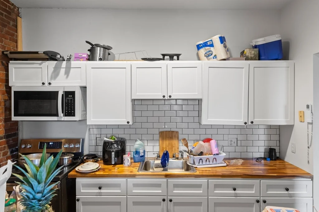 100-102 Main St, Gloucester