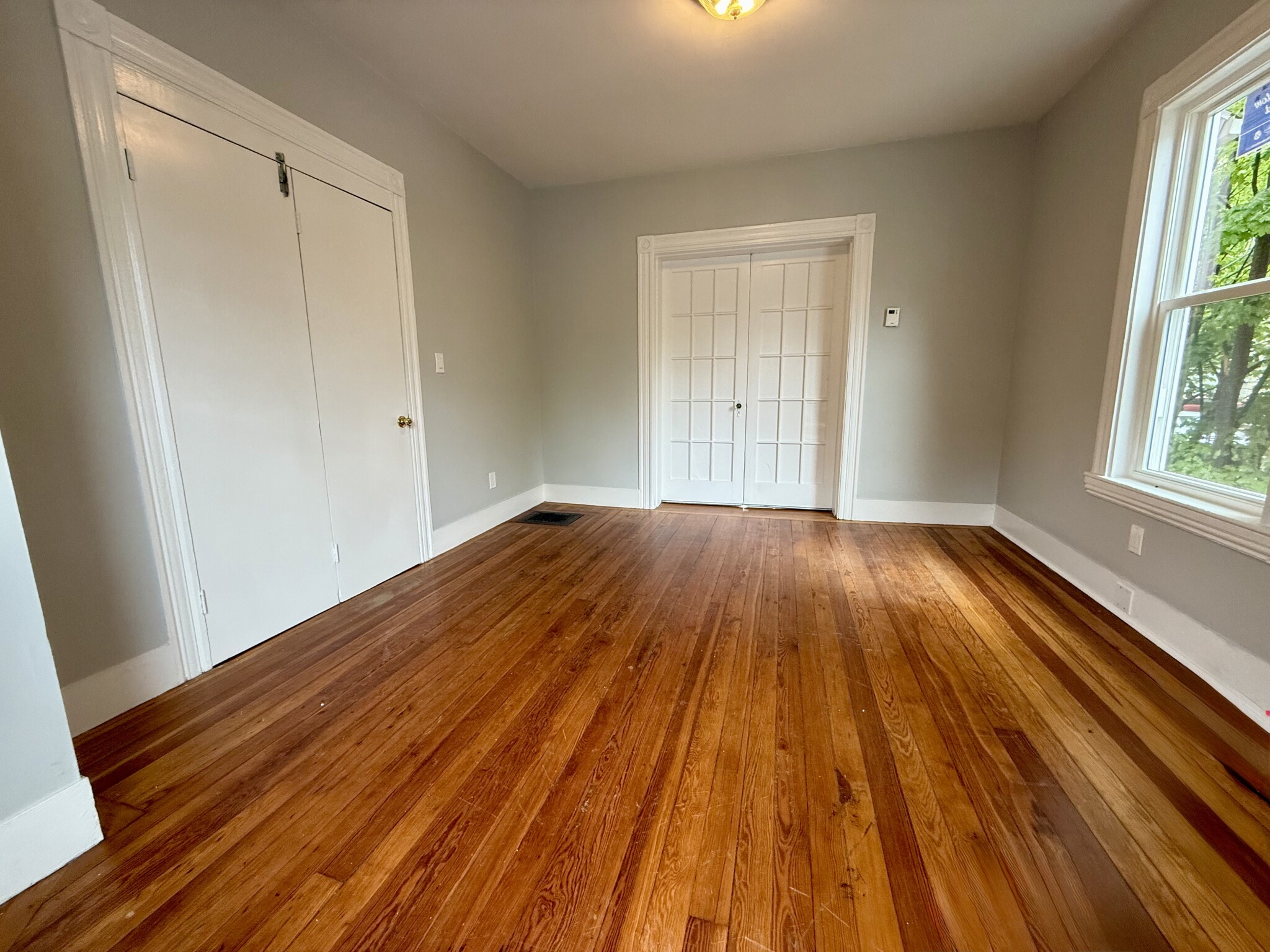 2 Wellington Ave, Banks Square