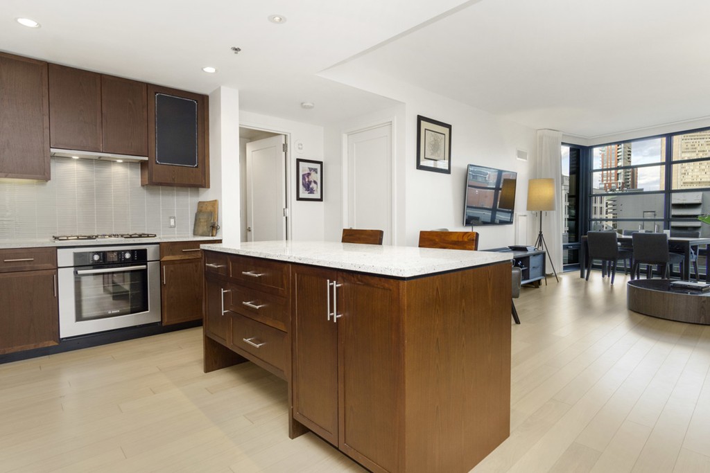 580 Washington St, Midtown