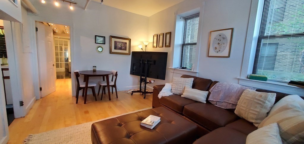 1662 Commonwealth Ave, Brighton