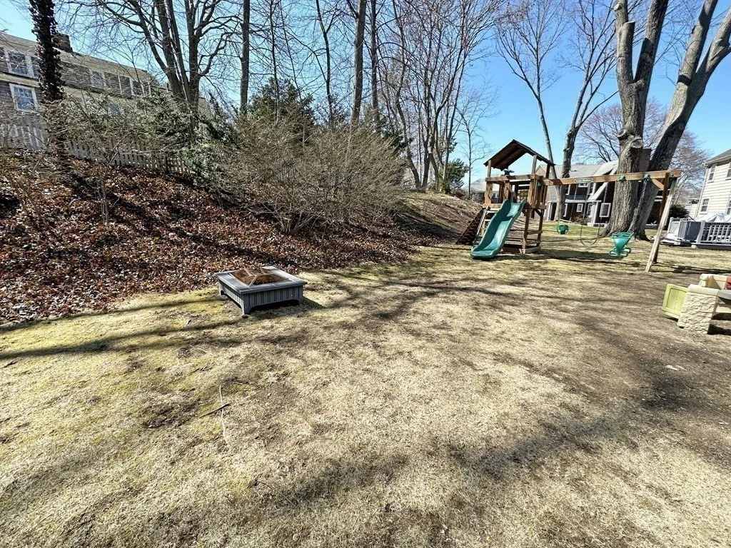 99 Westchester Rd, Newton Corner