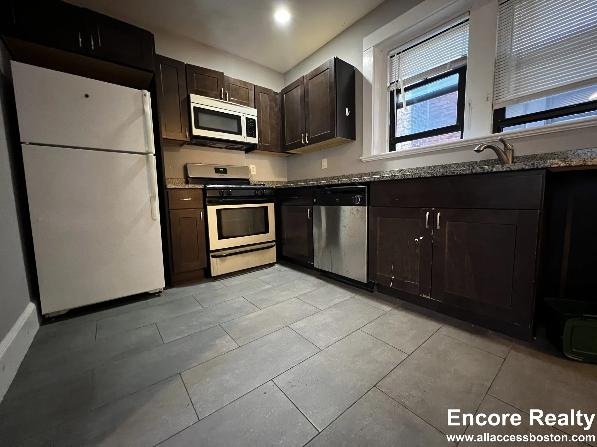 9 Upland Rd, Neighborhood Nine