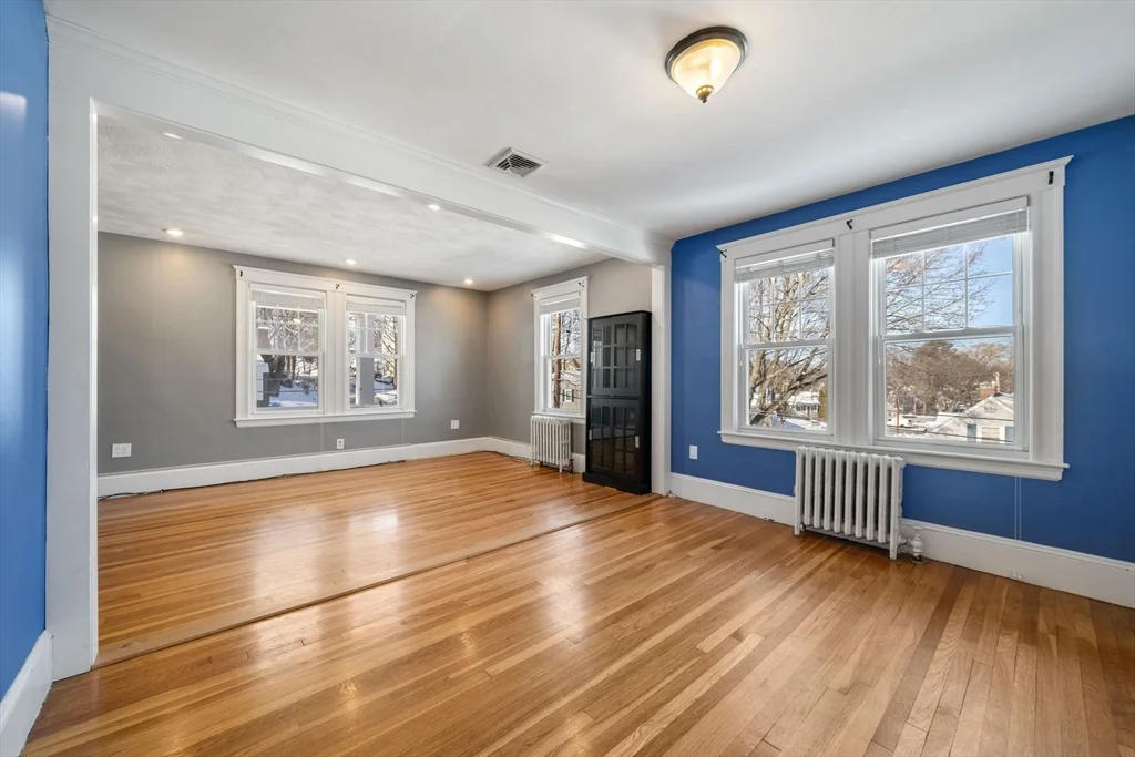 22 Leonard St, Woburn