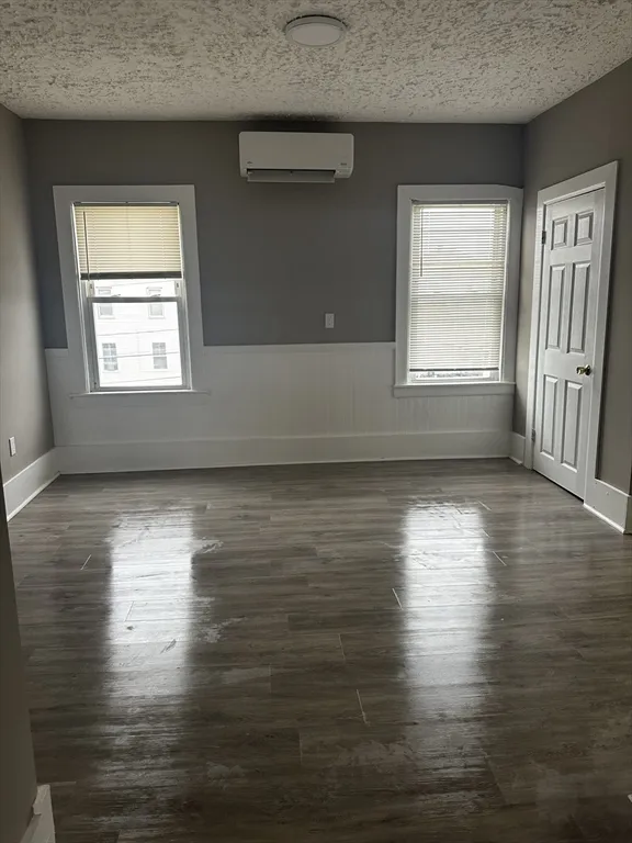 60 Cove St, New Bedford