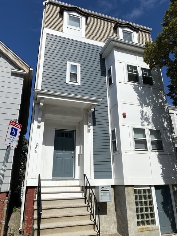 266 Lexington St, East Boston