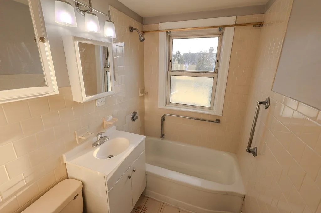 11 Cragmere Ter, Mattapan