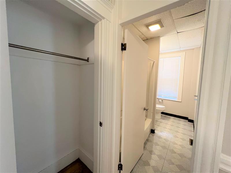 12 Pleasant St, Riverside