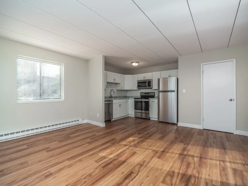 10 Main, Framingham