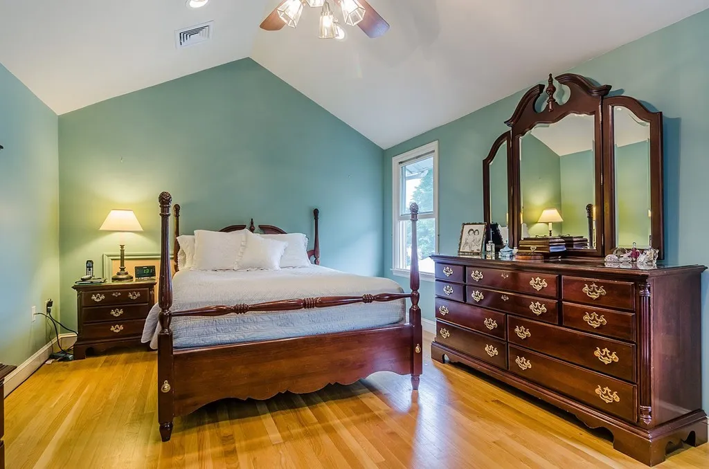 26 South Gate Park, West Newton