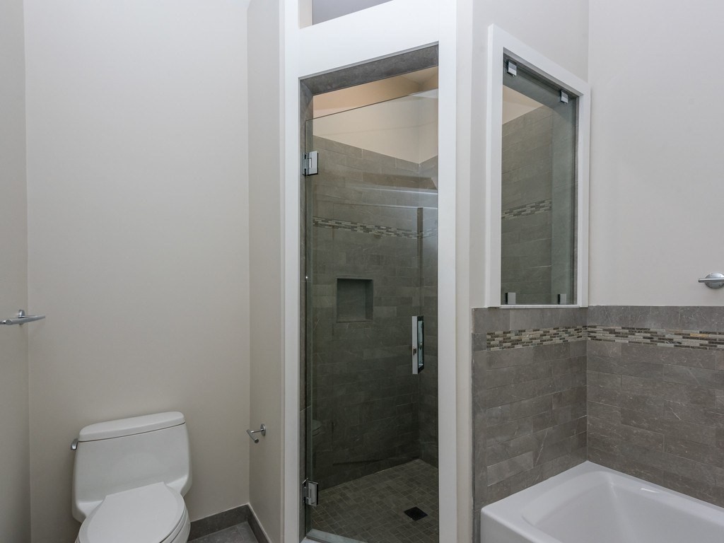 47 Wallace St, Tufts