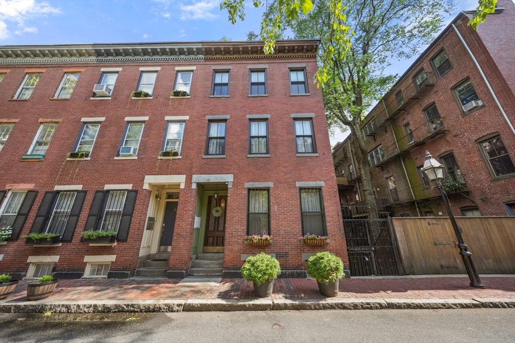 50 Lawrence St, South End