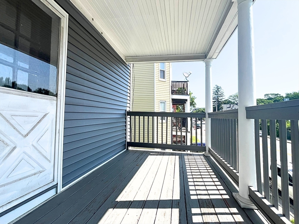 3907 Washington St, Jamaica Plain