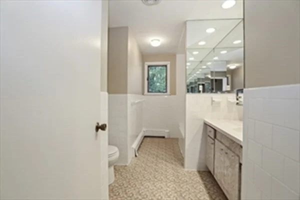 11A Centre Ln, West Roxbury