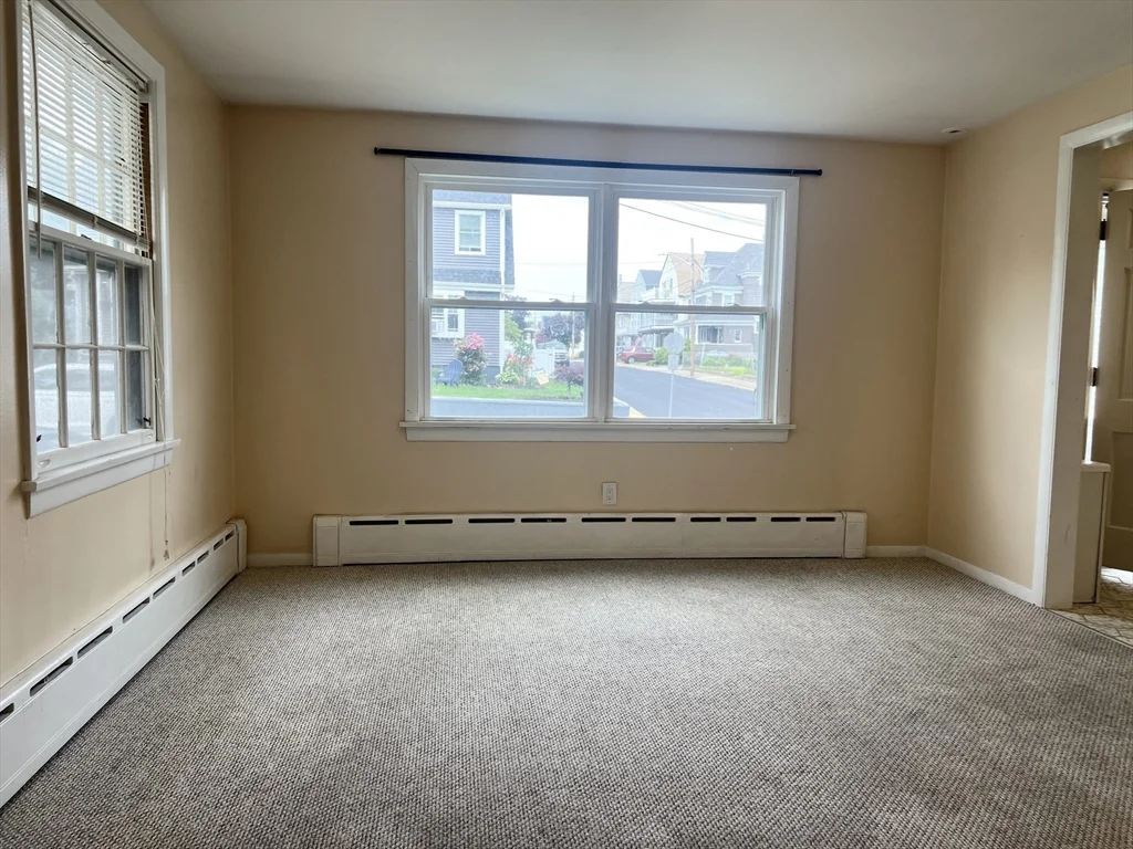 373 Winthrop St, Winthrop