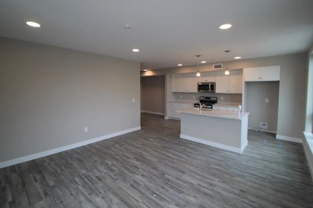 629 Washington St, Whitman