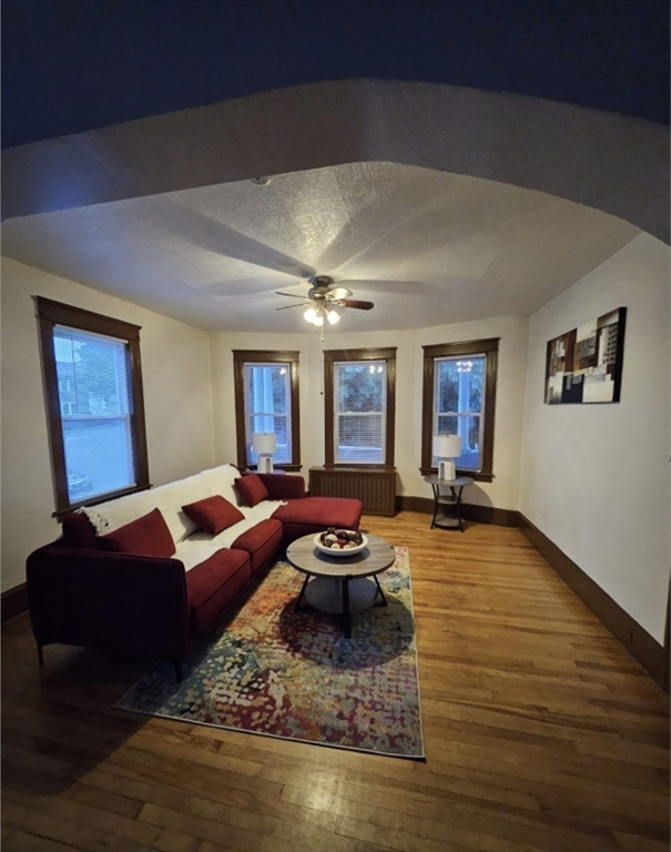 117 Illinois St, Worcester