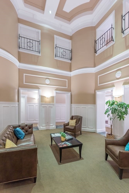 416 Marlborough St, Back Bay