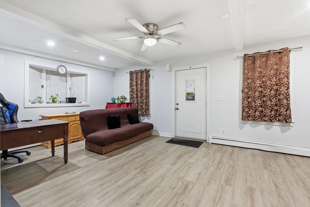 14 Mount Pleasant Ave, Dracut