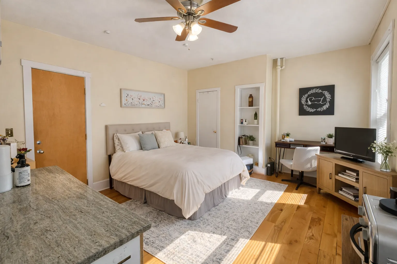 108 Myrtle St, Beacon Hill