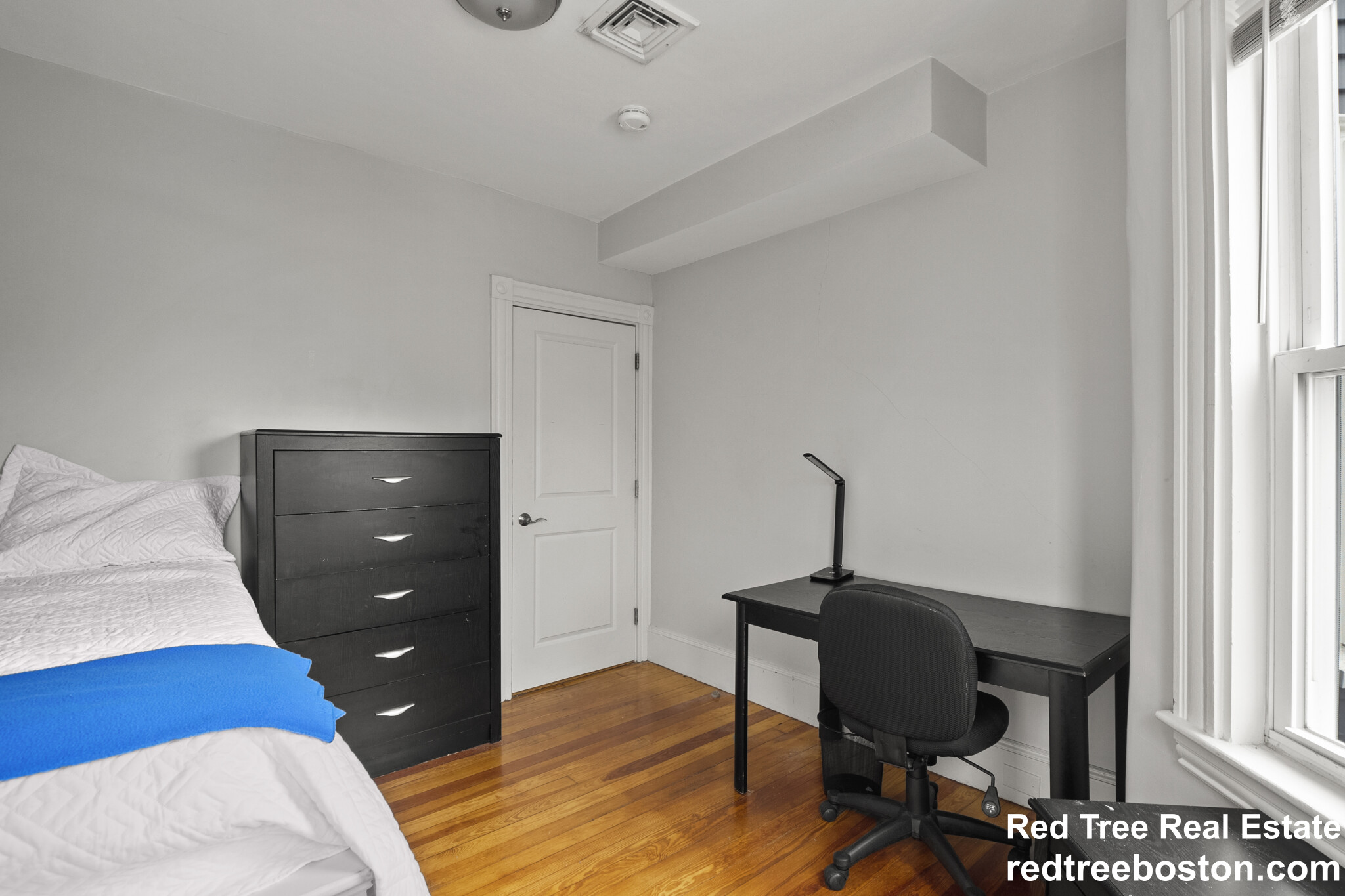 139 Adams St, South Side